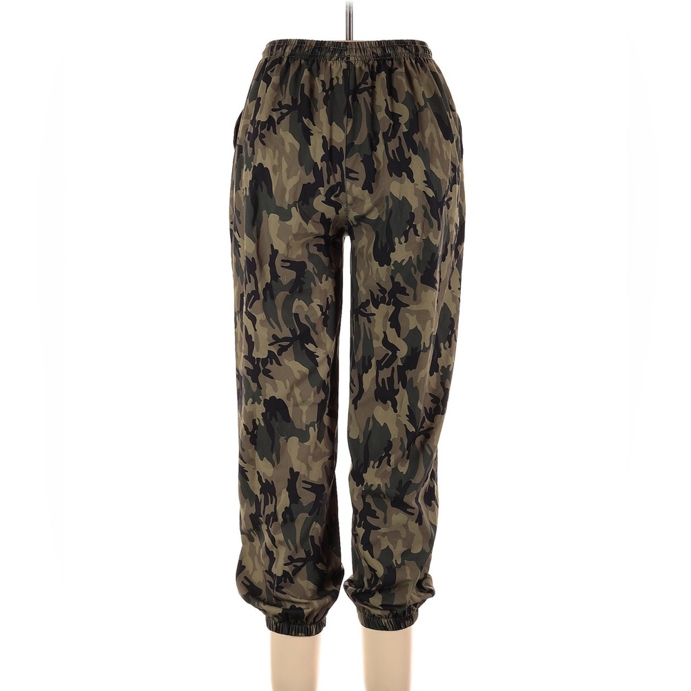 Women’s Camo Loose Jogger Pants_small - Picture 2 of 3